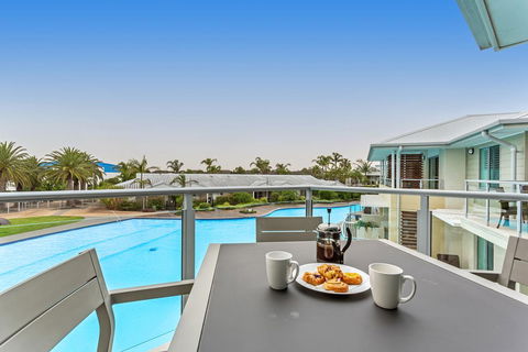 Pacific Blue 278-265 Sandy Pt Rd- Dual Key Access, Wifi, Linen And Air Conditioning - Holiday Find 0