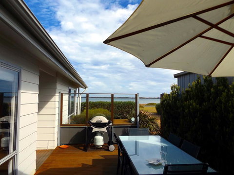 Coorong Waterfront Retreat - Holiday Find 17
