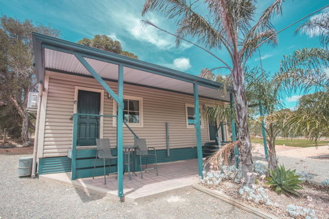 Seppelts View Cabins - Holiday Find 1