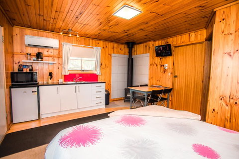 Seppelts View Cabins - Holiday Find 32