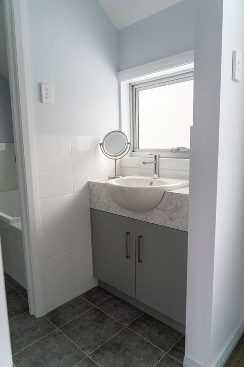 Gawler Townhouse 3 Bedroom - Holiday Find 33