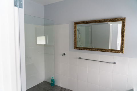 Gawler Townhouse 3 Bedroom - Holiday Find 32