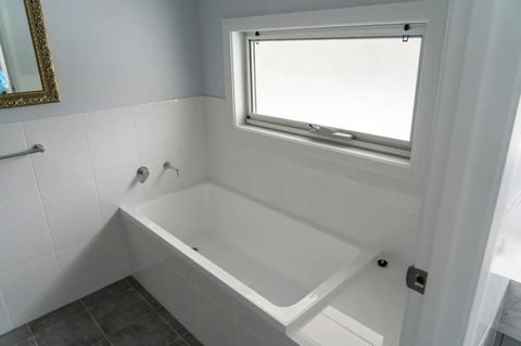 Gawler Townhouse 3 Bedroom - Holiday Find 7