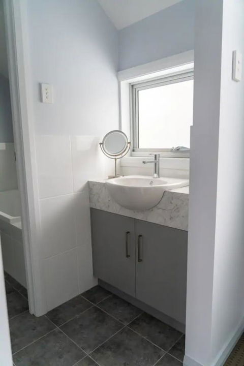 Gawler Townhouse 3 Bedroom - Holiday Find 13