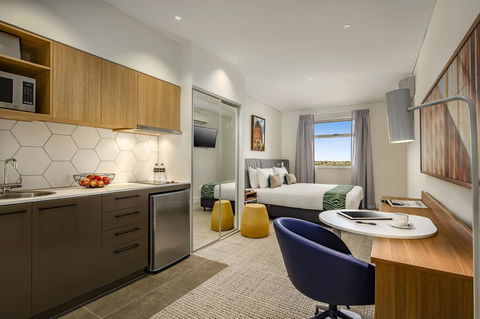 Quest Port Adelaide - Holiday Find 8