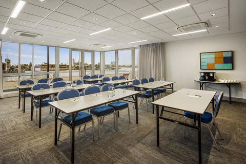 Quest Port Adelaide - Holiday Find 13