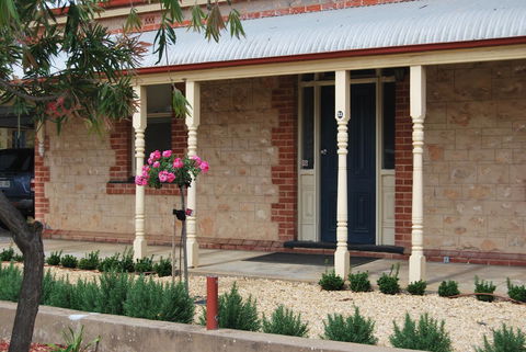 Jacaranda Cottage - Holiday Find 13
