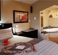 Romantic Getaways at Riverview Rise Retreats - Holiday Find