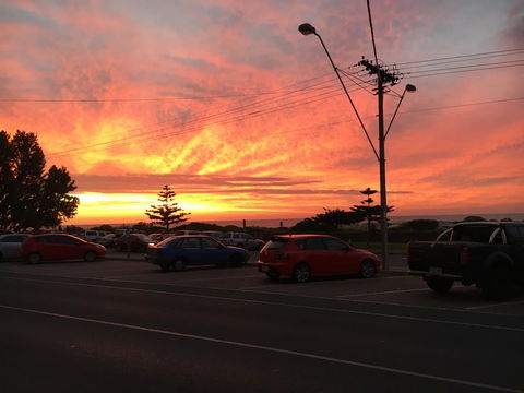 Adelaide - Semaphore Beach Front - Holiday Find 4