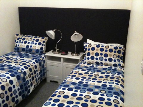 Adelaide - Semaphore Beach Front - Holiday Find 18