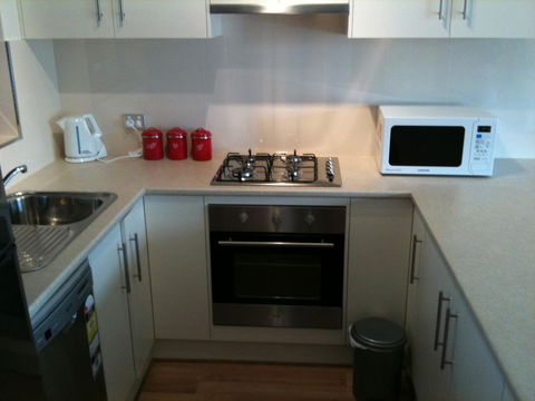 Adelaide - Semaphore Beach Front - Holiday Find 10