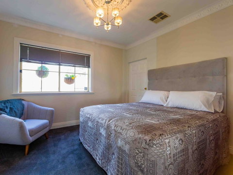 Angaston House - Holiday Find 22