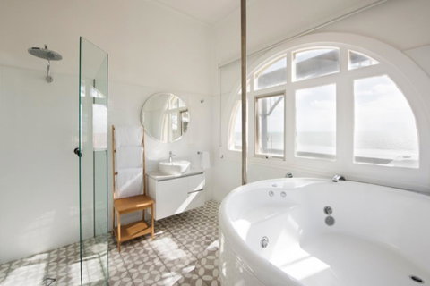 Seawall Apartments - Holiday Find 10