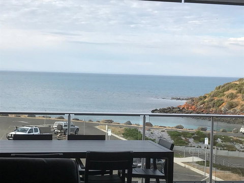Penneshaw Oceanview Apartments - Holiday Find 3