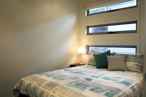 Penneshaw Oceanview Apartments - Holiday Find 14