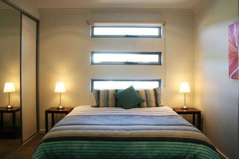 Penneshaw Oceanview Apartments - Holiday Find 8