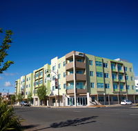 Quest Mawson Lakes - Holiday Find