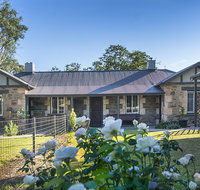 Stoneleigh Cottage Bed and Breakfast - Holiday Find