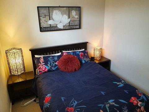 Explore Adelaide, Gawler, The Barossa And Clare Valleys All-in-one - Holiday Find 4