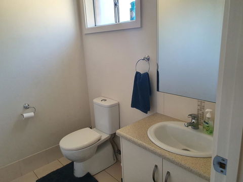 Explore Adelaide, Gawler, The Barossa And Clare Valleys All-in-one - Holiday Find 9