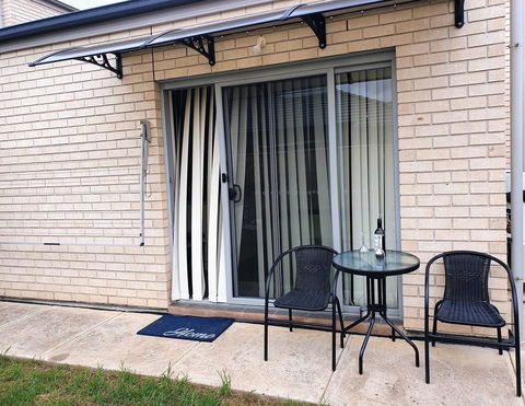 Explore Adelaide, Gawler, The Barossa And Clare Valleys All-in-one - Holiday Find 14