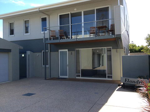 Elandra Holiday Home - Holiday Find 1
