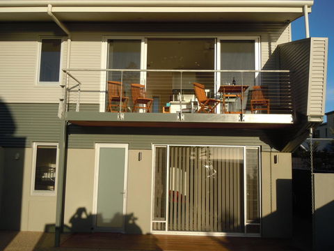 Elandra Holiday Home - Holiday Find 14