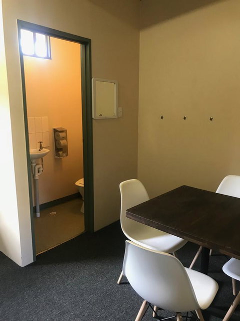 Longwood Retreat - Holiday Find 9