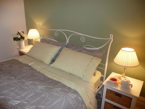 Country Bakehouse Accommodation - Holiday Find 15