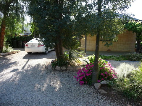 Country Bakehouse Accommodation - Holiday Find 13