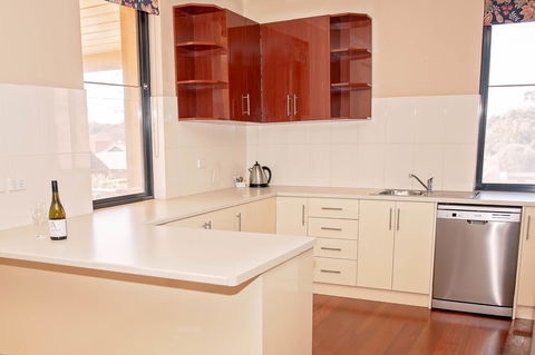Whyalla Playford Apartments - Holiday Find 5