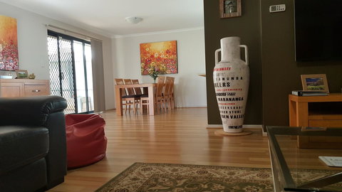 Jacaranda Homestay - Holiday Find 5