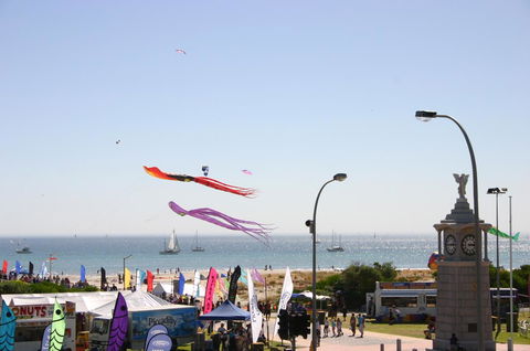 Semaphore Blue Apartments - Holiday Find 17