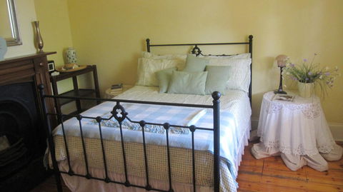Gainsborough Cottage - Holiday Find 4