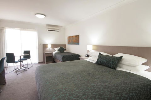 Loxton Community Hotel Motel - Holiday Find 8