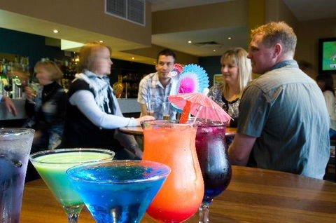 Loxton Community Hotel Motel - Holiday Find 10