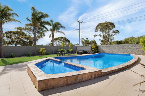 Adelaide Road Motor Lodge - Holiday Find 29