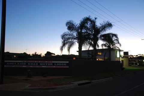 Adelaide Road Motor Lodge - Holiday Find 33