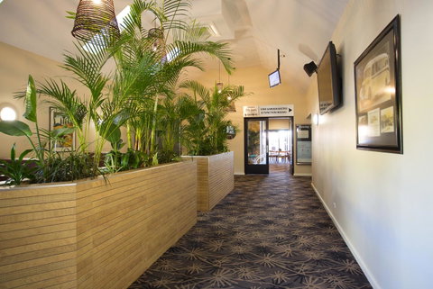 Vine Inn Barossa - Holiday Find 42