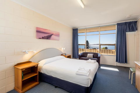 Blue Seas Motel - Holiday Find 12