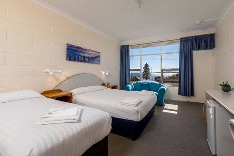 Blue Seas Motel - Holiday Find 5