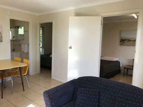 Robetown Motor Inn & Apartments - Holiday Find 36