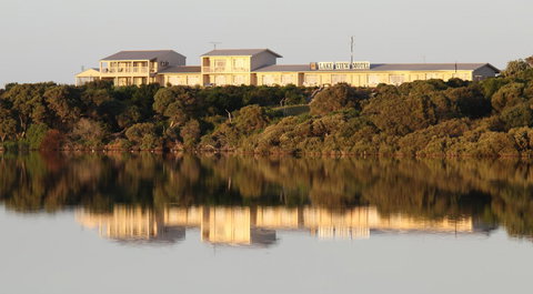 Lakeview Motel And Apartments - Holiday Find 28