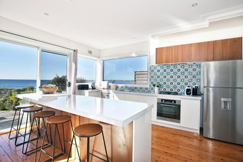 Culburra Beachhouse - Holiday Find 14