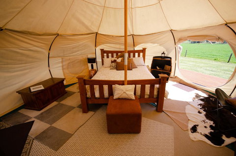 Bukirk Glamping & Fancy Coops - Holiday Find 1