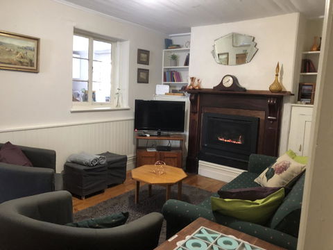 Goolwa Marinerâ€™s Cottage - Free Wifi And Pet Friendly - Centrally Located In Historic Region - Holiday Find 11