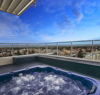 Glenelg Skyline Penthouse - Holiday Find