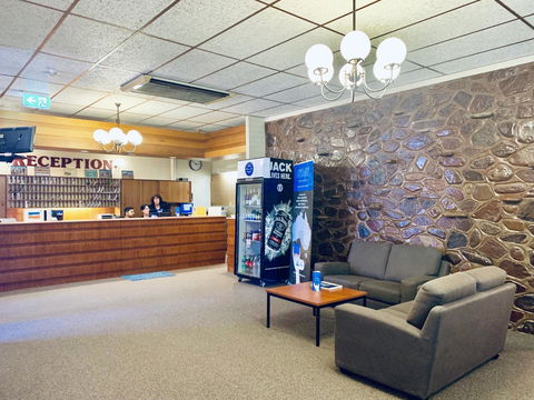 Opal Inn Hotel, Motel, Caravan Park - Holiday Find 30