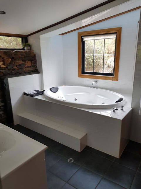 William Hunt's Retreat - Cypress Studio - Holiday Find 3