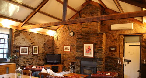 William Hunt's Retreat - Cypress Studio - Holiday Find 18